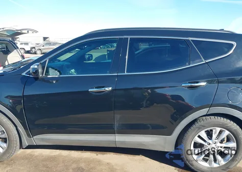 2017 Hyundai Santa Fe Sport 2.0T z USA, uszkodzony, nr VIN 5XYZU4LA4HG491315